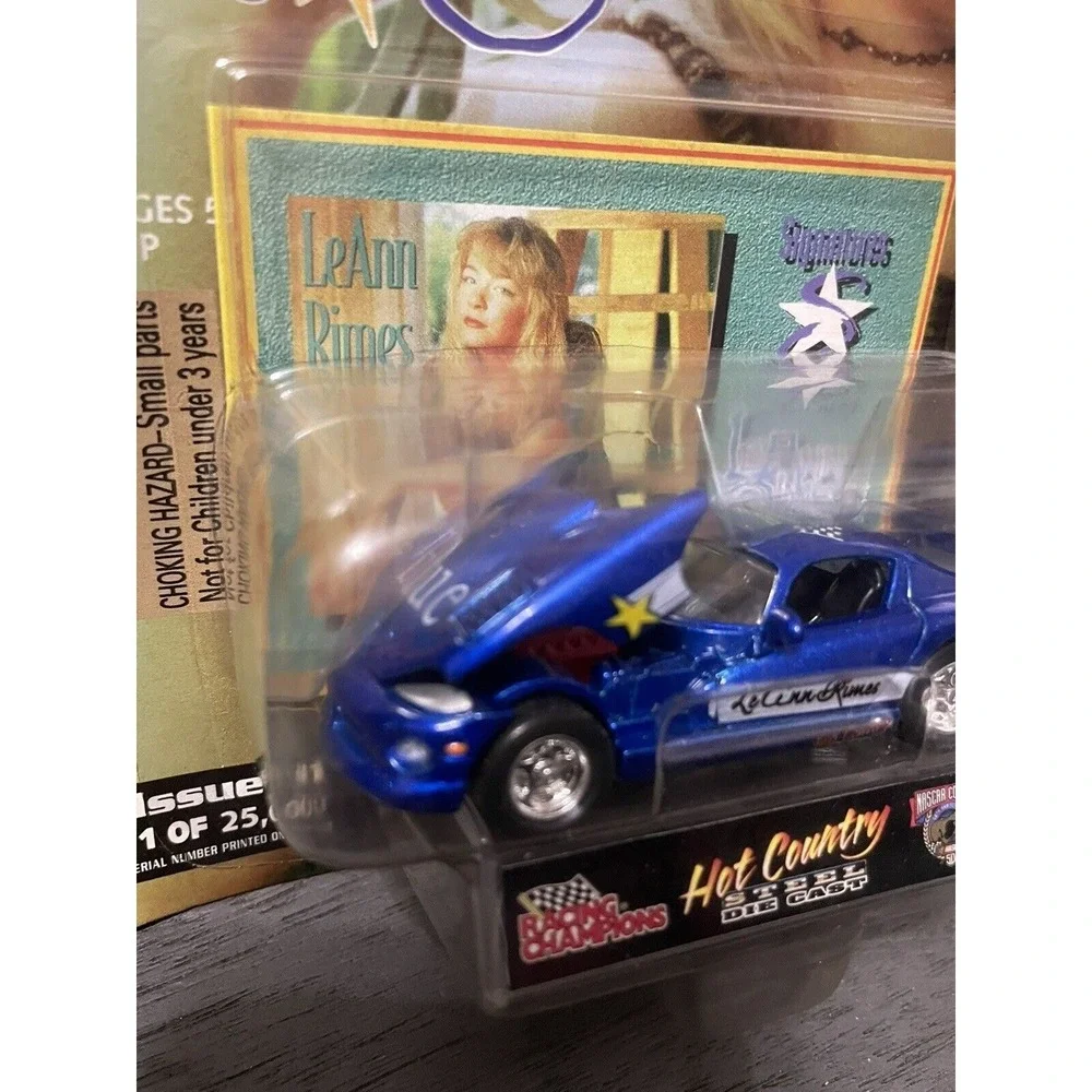 1998 Hot Country LeAnn Rimes Dodge Viper Nascar Country Racing Champions